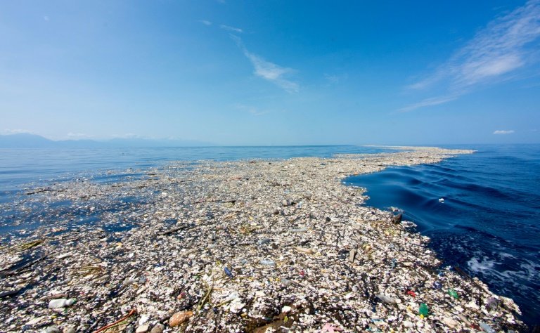 Perché Accumuliamo Plastica